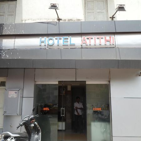 Hotel Atithi Ahmedabad Esterno foto