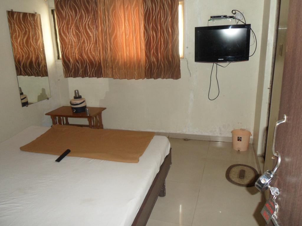 Hotel Atithi Ahmedabad Camera foto